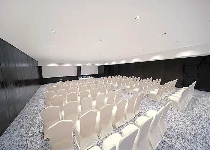 Porto Sokhna & Otel 4*